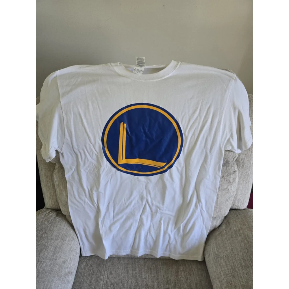 Misprint (error) Golden Warriors T-Shirt Size Large. $35 Or Best Offer ! - Picture 1 of 3